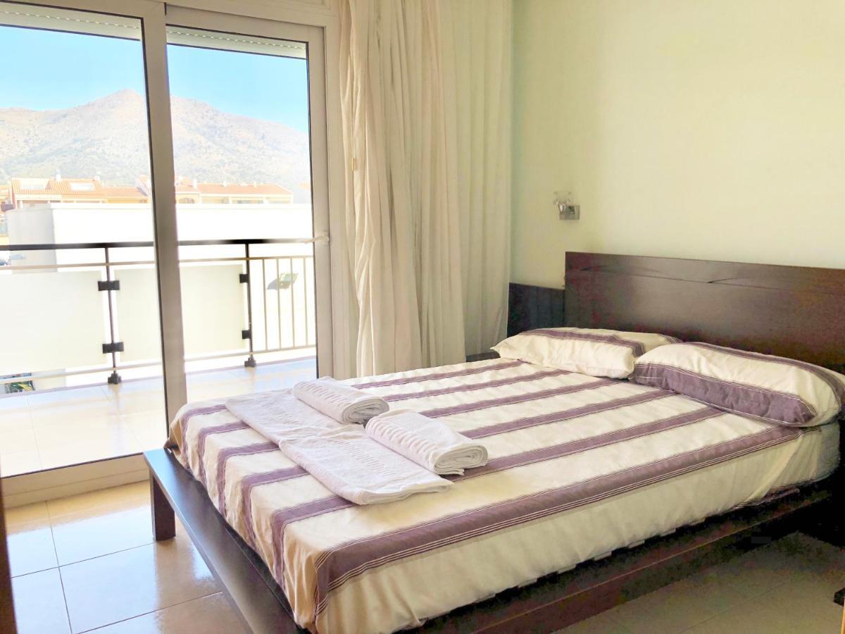 Apartamentos Benet Росас Экстерьер фото