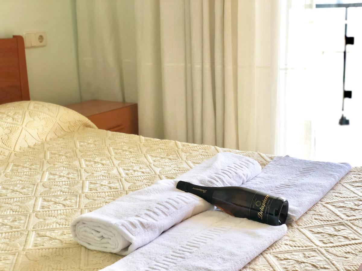 Apartamentos Benet Росас Экстерьер фото