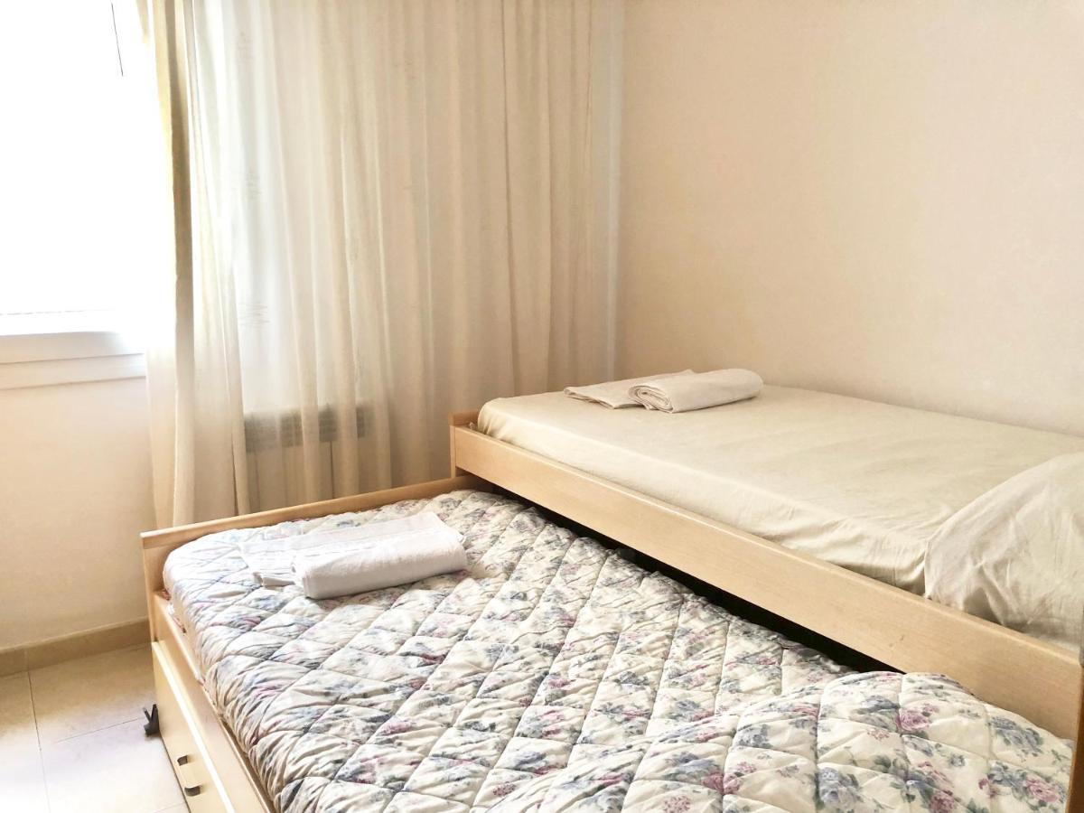 Apartamentos Benet Росас Экстерьер фото
